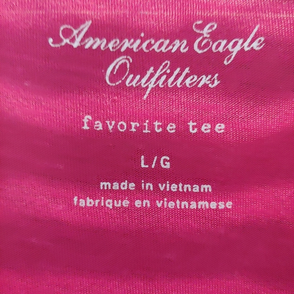 American Eagle Favorite tee - Picture 2 of 5